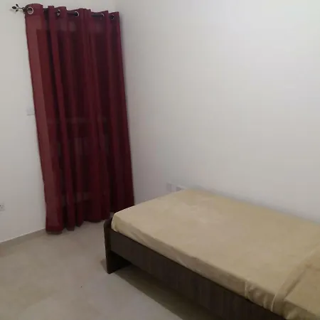 Ta' Natnat Holiday Apartment *
