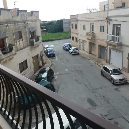 Apartman Ta' Natnat Holiday Żejtun